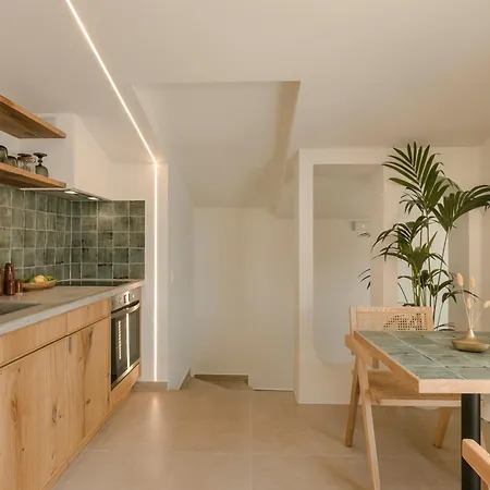 Apartment Veranda *